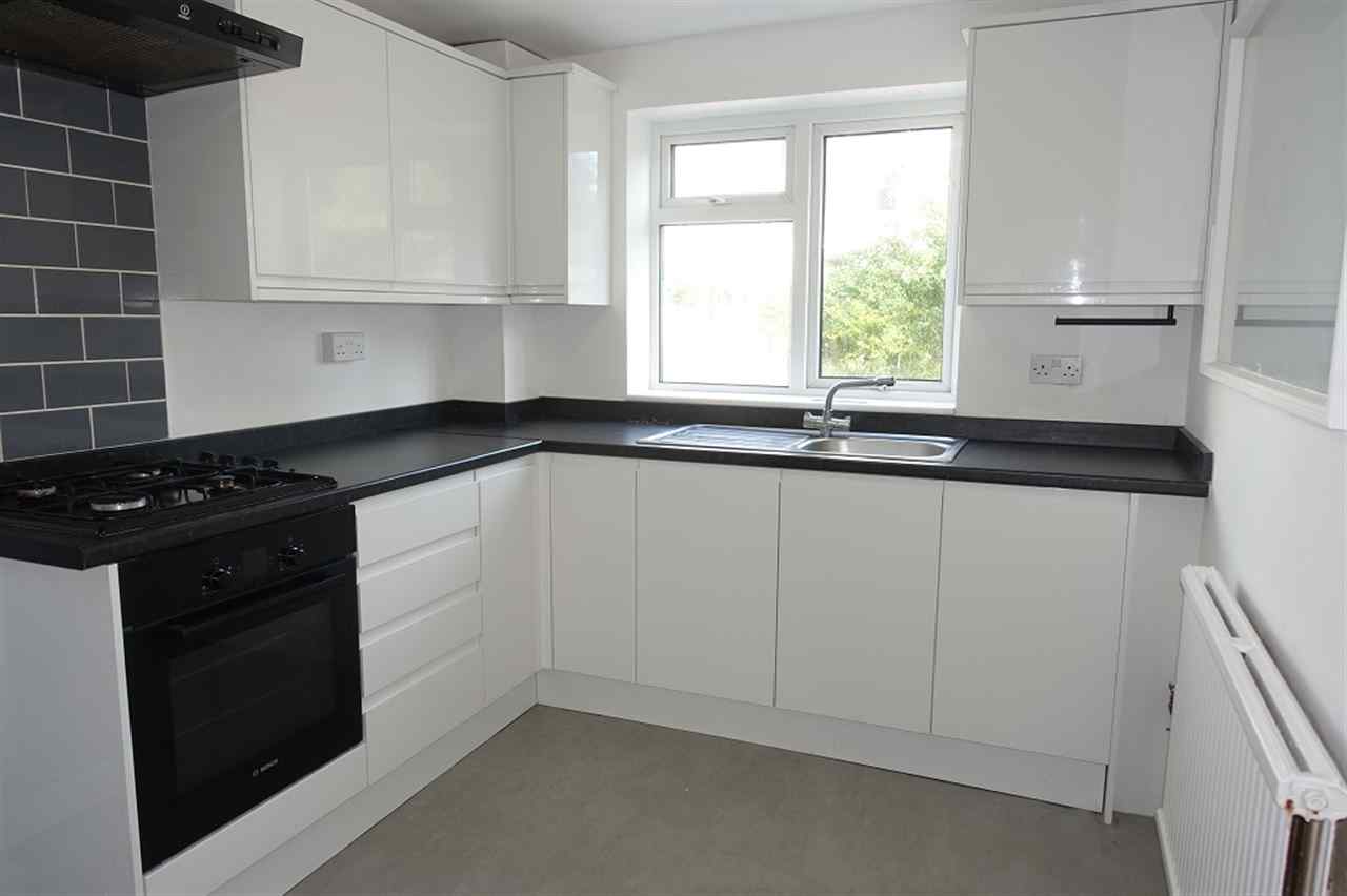 resized-2349823-Kitchen C.JPG